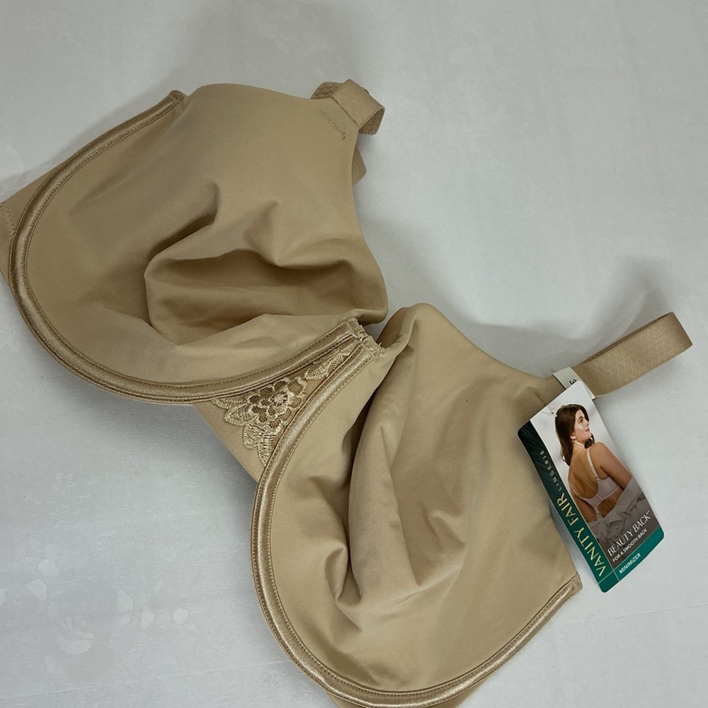 Vanity Fair Women's Tan Lace Bra